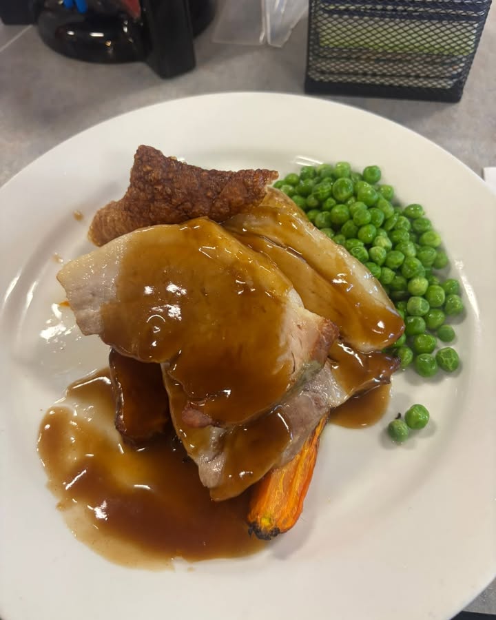 Featured image for “Sunday Mega Raffles Roast at Railway Taree – Just $20”